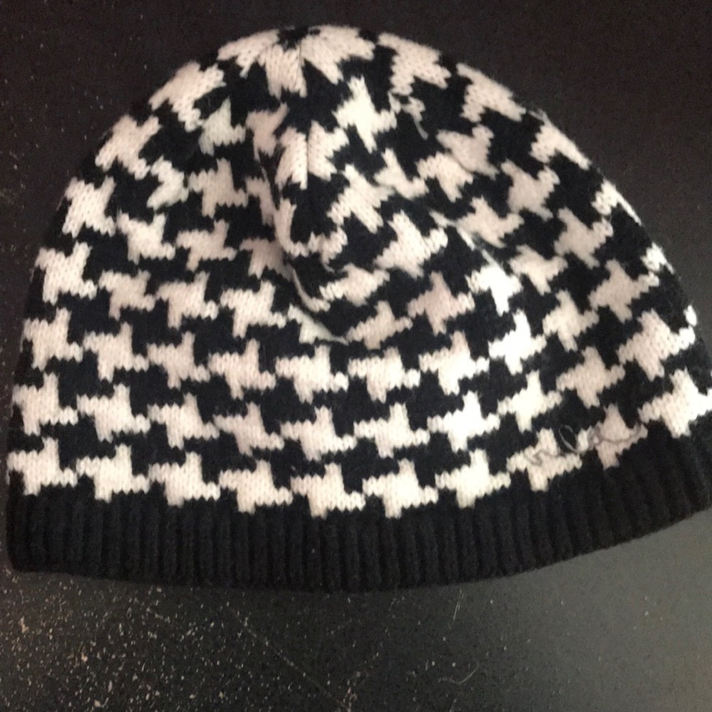 Houndstooth Beanie